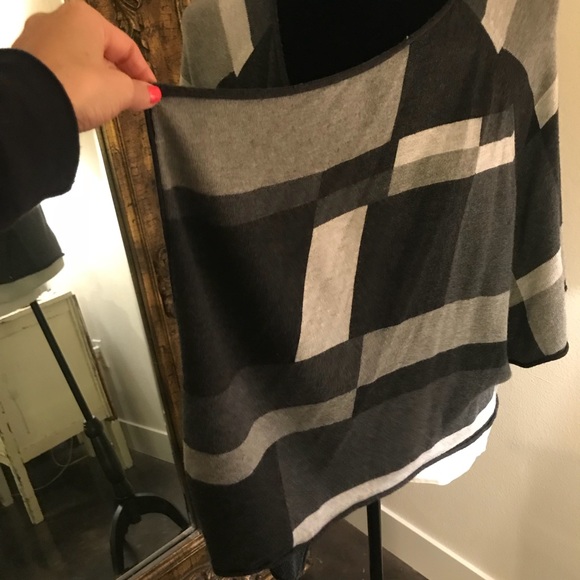 Rachel Roy Poncho - Picture 3 of 5
